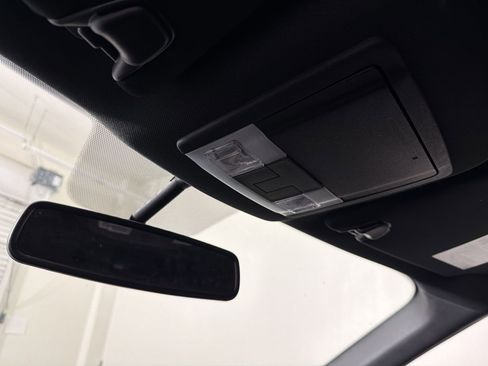 Used 2018 Ford Explorer Limited FWD image 17