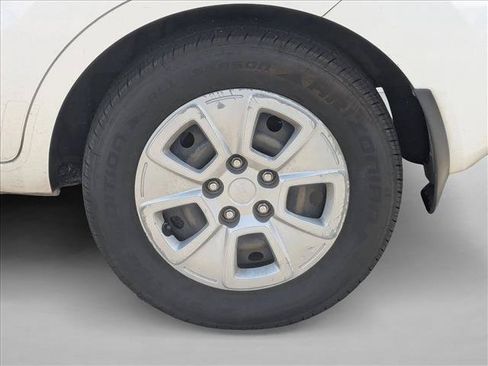 Used 2013 Kia Soul FWD image 22