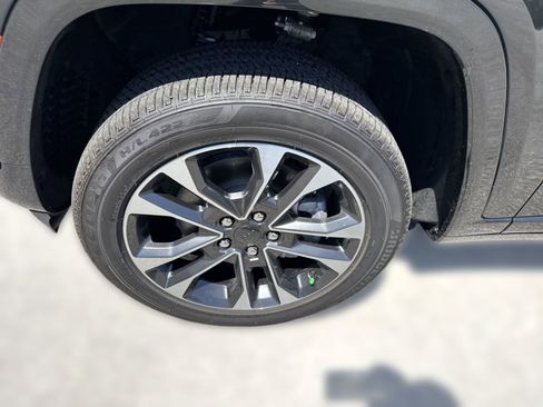 New 2024 Jeep Grand Cherokee Overland w/ Trailer Tow Package image 8