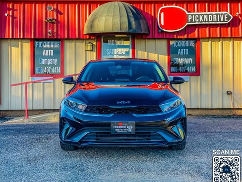 Used 2023 Kia Forte LXS image 3