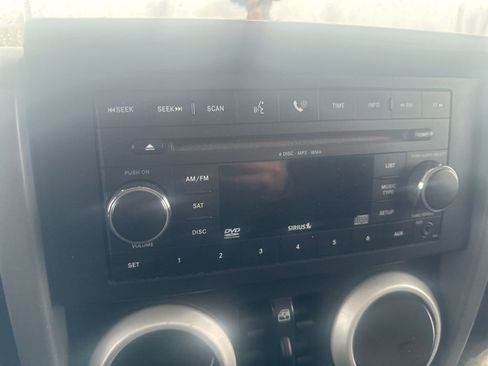 Used 2008 Jeep Wrangler Unlimited Sahara image 27