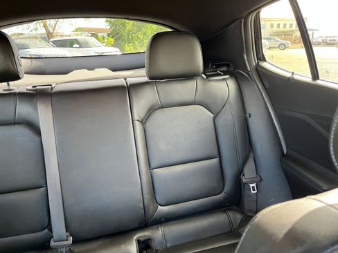 Used 2025 Buick Envista Sport Touring image 32