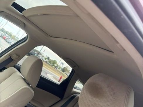 Used 2014 Honda Crosstour EX image 7