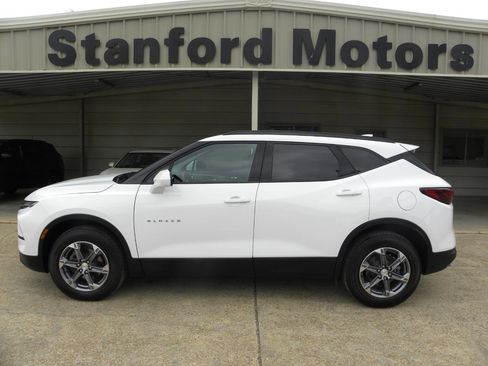 Used 2023 Chevrolet Blazer LT w/ Convenience Package FWD image 1