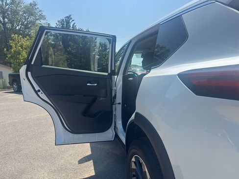 New 2026 Nissan Rogue SV image 19