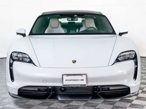 Used 2021 Porsche Taycan Turbo image 7