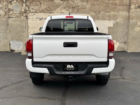 Used 2020 Toyota Tacoma SR w/ SX Package AWD/4WD image 5