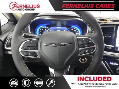 New 2026 Chrysler Pacifica Select image 23