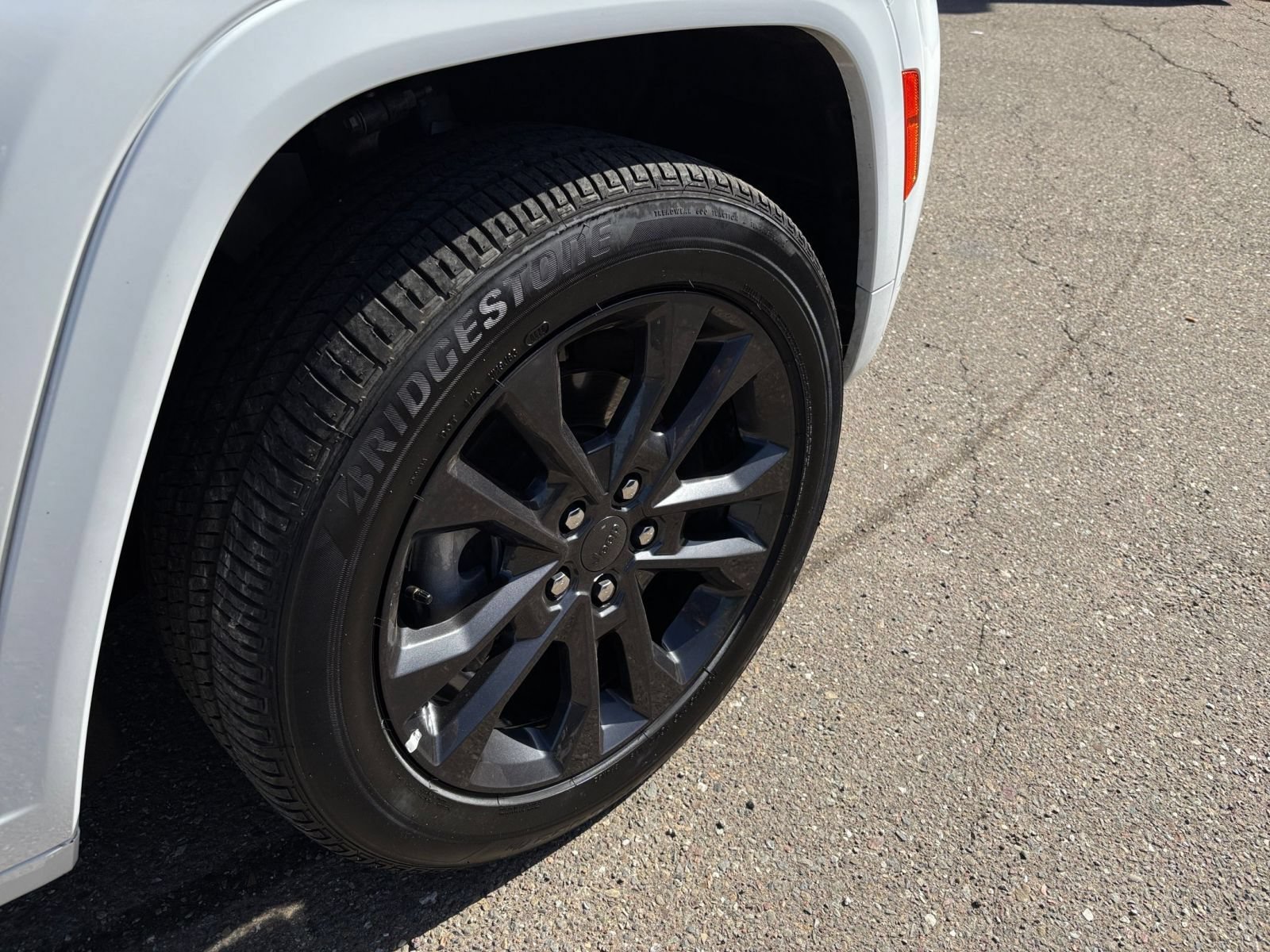 Used 2026 Jeep Grand Cherokee Limited AWD/4WD image 33