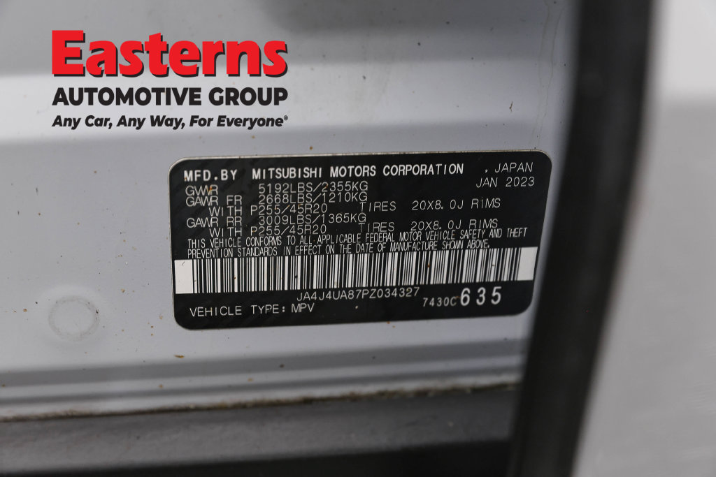 Used 2023 Mitsubishi Outlander SE Black Edition AWD/4WD image 37