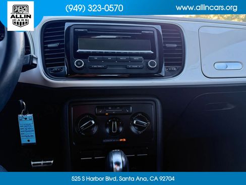 Used 2012 Volkswagen Beetle Turbo FWD image 14