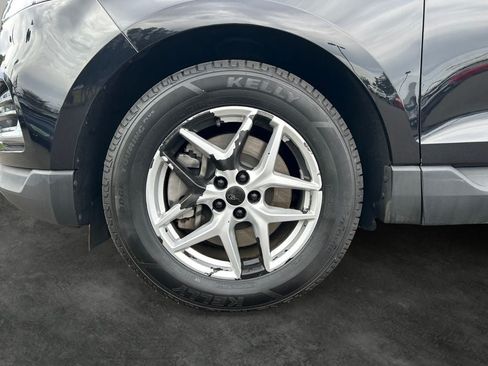 Used 2024 Ford Edge SEL AWD/4WD image 4