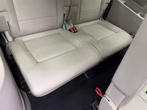 Used 2023 Volkswagen Atlas SE w/ Panoramic Sunroof Package image 40