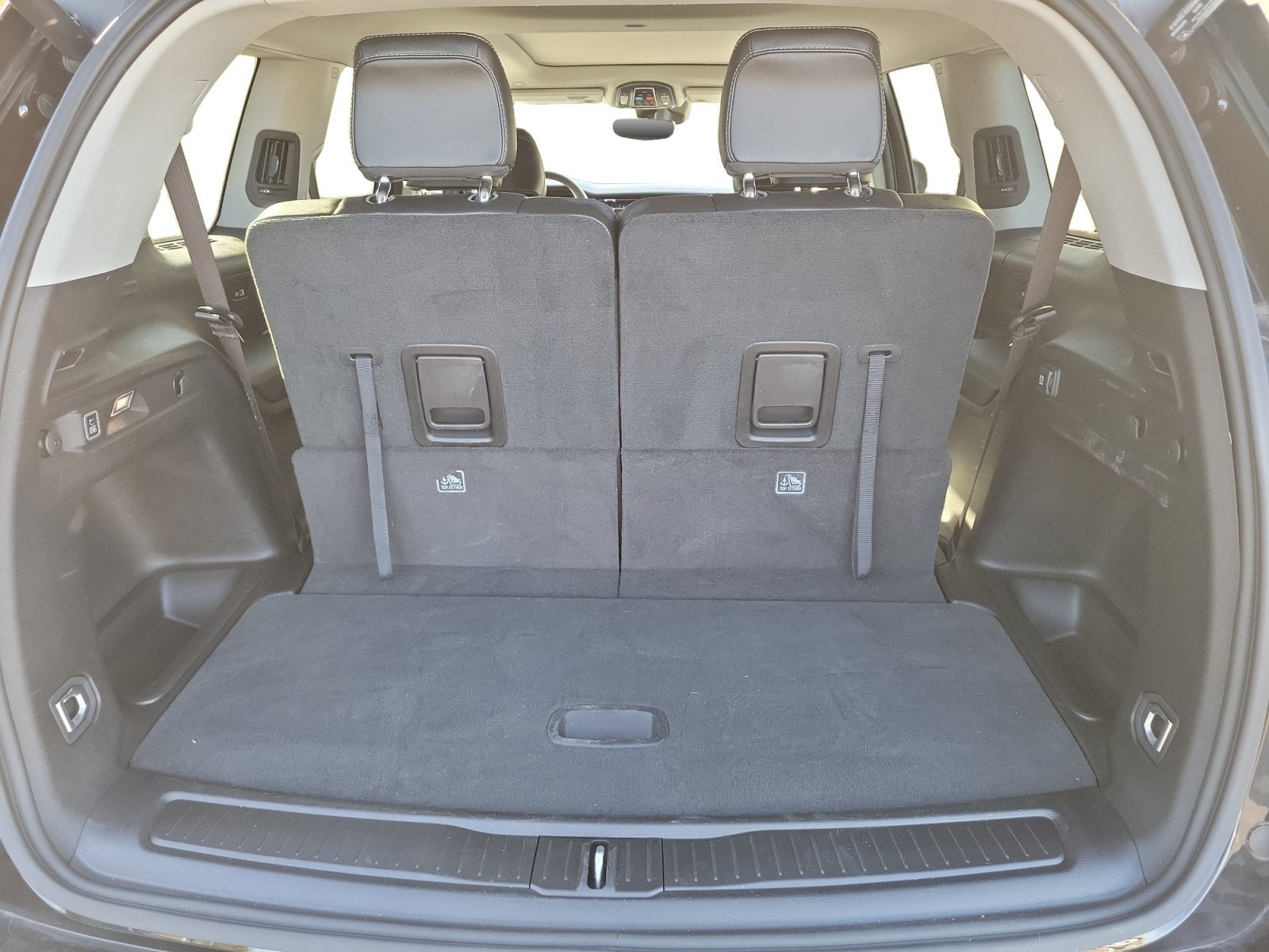 Used 2023 Jeep Grand Cherokee L Limited AWD/4WD image 27