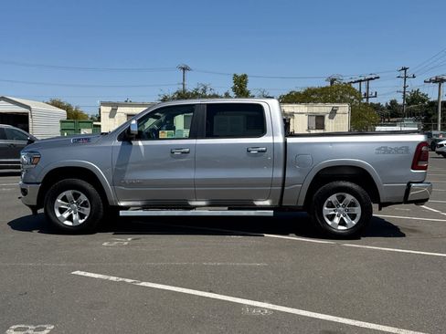 Used 2022 RAM 1500 Laramie w/ Off Road Group AWD/4WD image 9