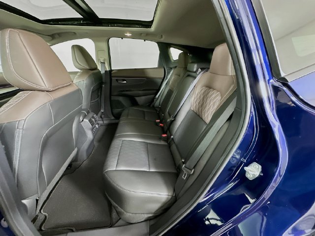 Used 2025 Nissan Murano Platinum w/ Cargo Package AWD/4WD image 24