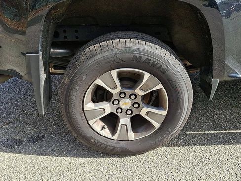 Used 2020 Chevrolet Colorado Z71 AWD/4WD image 10