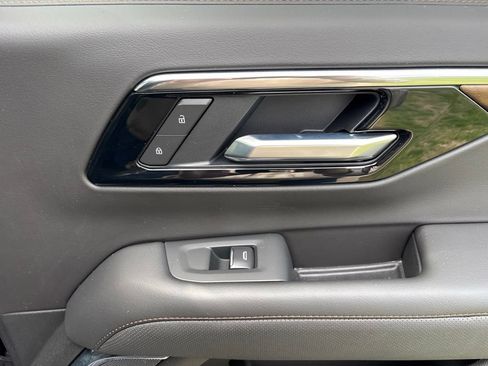 New 2026 Chevrolet Suburban High Country w/ Sun And Tow Package AWD/4WD image 46