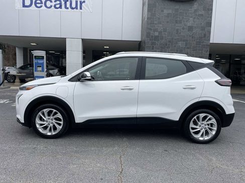 Used 2022 Chevrolet Bolt EUV LT w/ Driver Confidence Package image 2