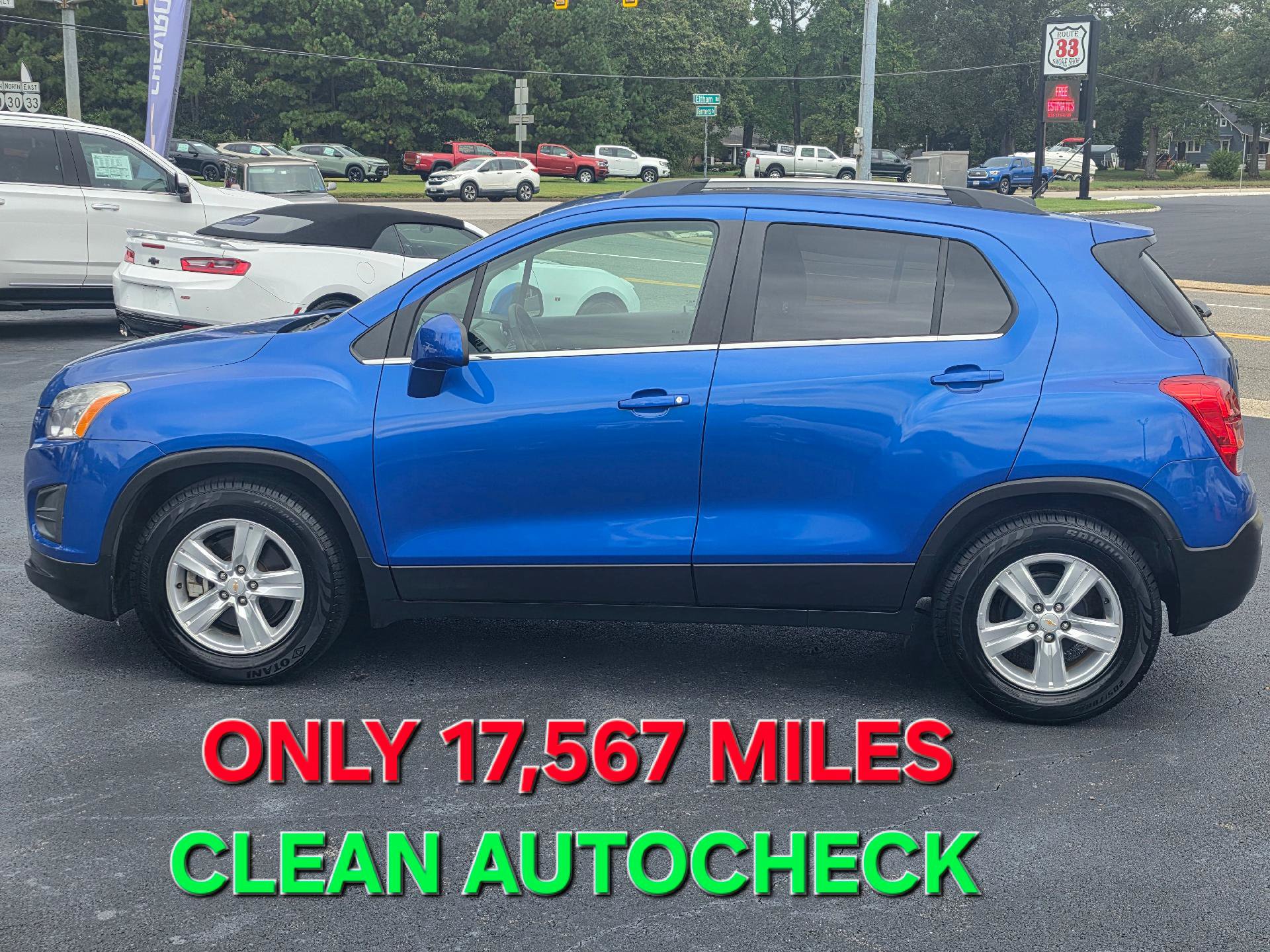 Used 2015 Chevrolet Trax LT w/ LT Sun and Sound Package FWD image 2