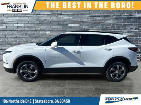 New 2026 Chevrolet Blazer LT w/ Convenience Package image 2