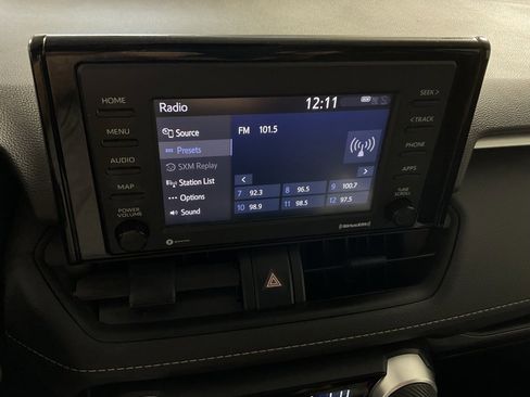 Used 2021 Toyota RAV4 LE image 21