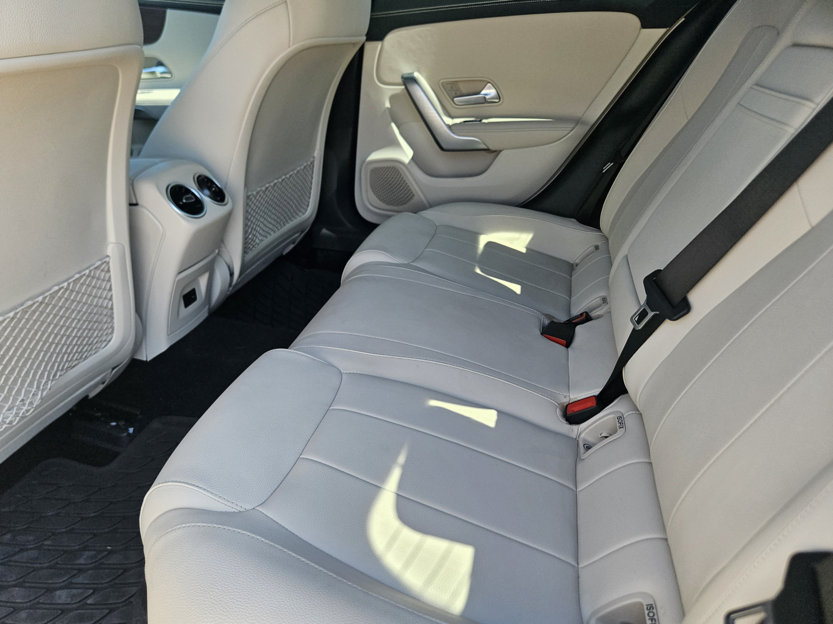 Used 2023 Mercedes-Benz CLA 250 image 21