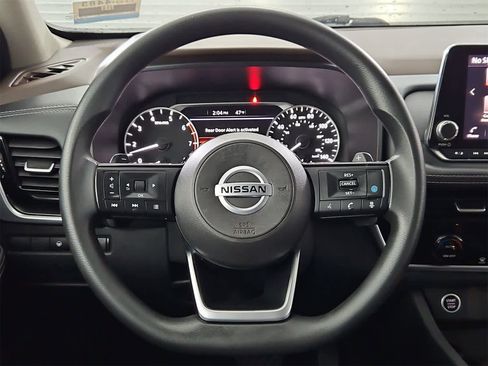 Used 2021 Nissan Rogue SV image 22