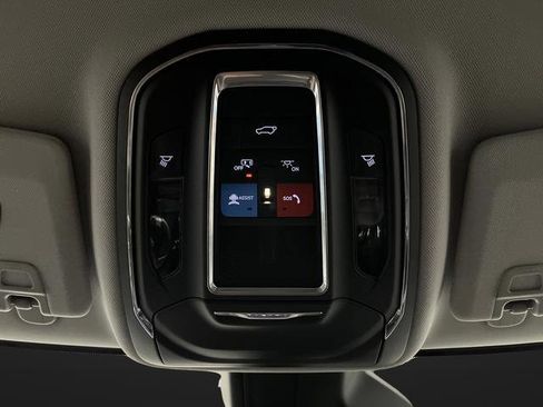 Used 2023 Jeep Grand Cherokee Limited w/ Luxury Tech Group II image 25