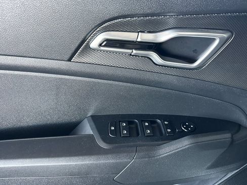 Certified 2023 Kia Sportage LX FWD image 8