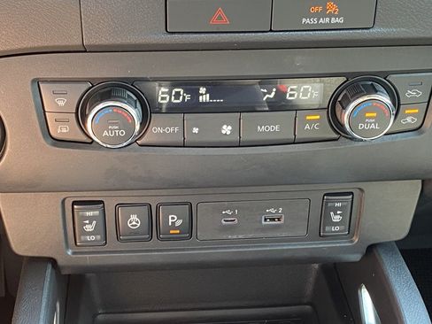 Used 2022 Nissan Frontier SV RWD image 15