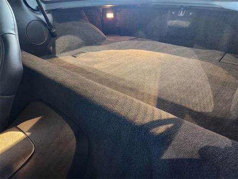 Used 2006 Chevrolet Corvette Z06 w/ Preferred Equipment Group image 11