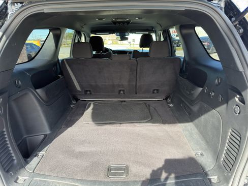 Used 2023 Dodge Durango SXT image 36