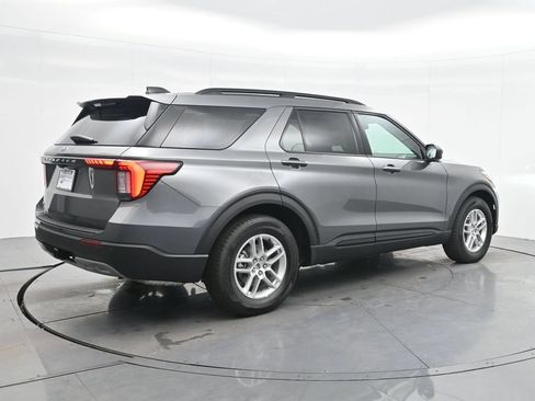 New 2026 Ford Explorer Active w/ Active Comfort Package RWD image 7