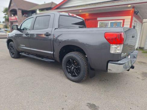 Used 2013 Toyota Tundra 2WD CrewMax image 7