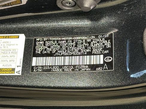 Used 2023 Lexus RC F F w/ Carbon Package image 38