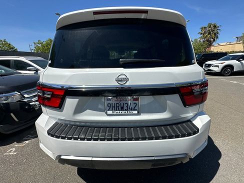 Certified 2022 Nissan Armada SL w/ Captain's Chairs Package image 6