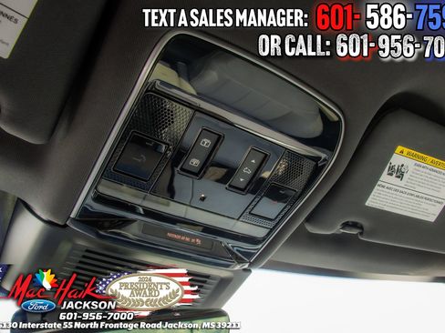 Used 2024 Land Rover Range Rover Sport SE AWD/4WD image 22