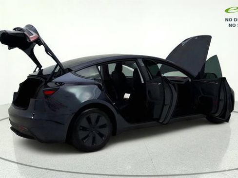 Used 2025 Tesla Model 3 Long Range AWD/4WD image 15