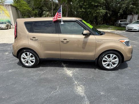Used 2014 Kia Soul + w/ UVO w/Eservices Package FWD image 6