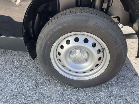 New 2025 Ford Maverick XL w/ Equipment Group 102A image 21