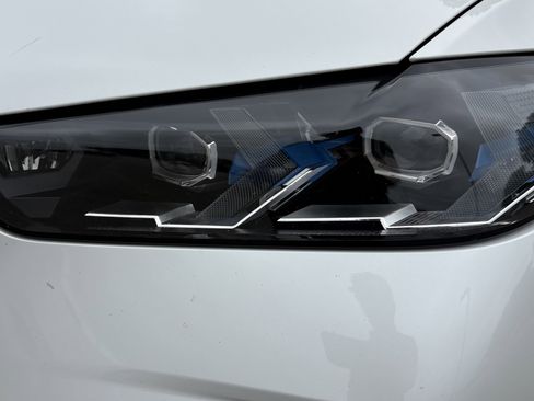 Certified 2026 BMW X5 xDrive40i AWD/4WD image 6