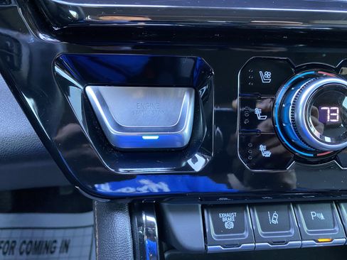 Used 2024 GMC Sierra 2500 AT4 w/ AT4 Premium Plus Package image 29