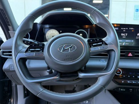 Used 2021 Hyundai Elantra SEL w/ Convenience Package image 26