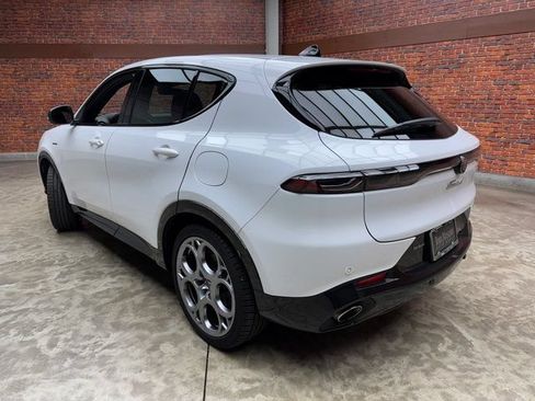 Used 2024 Alfa Romeo Tonale Ti AWD/4WD image 3