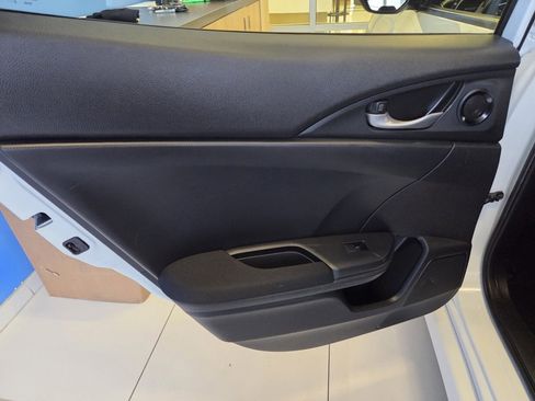 Used 2019 Honda Civic EX image 15
