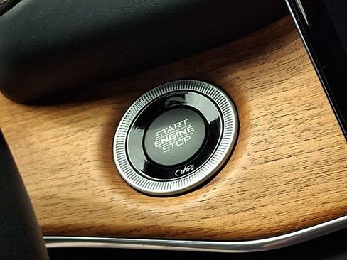 Used 2022 Jeep Grand Cherokee Summit AWD/4WD image 24