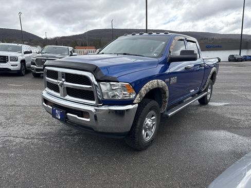 Used 2018 RAM 2500 Tradesman w/ Chrome Appearance Group image 8
