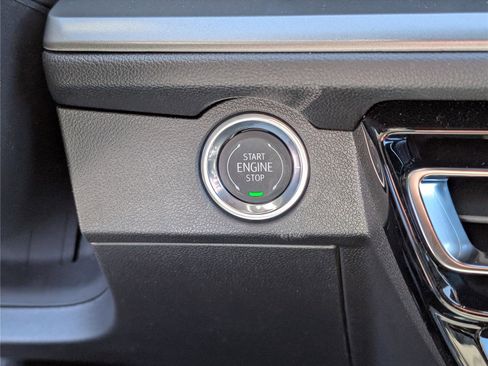 New 2026 Chevrolet Traverse LT image 21