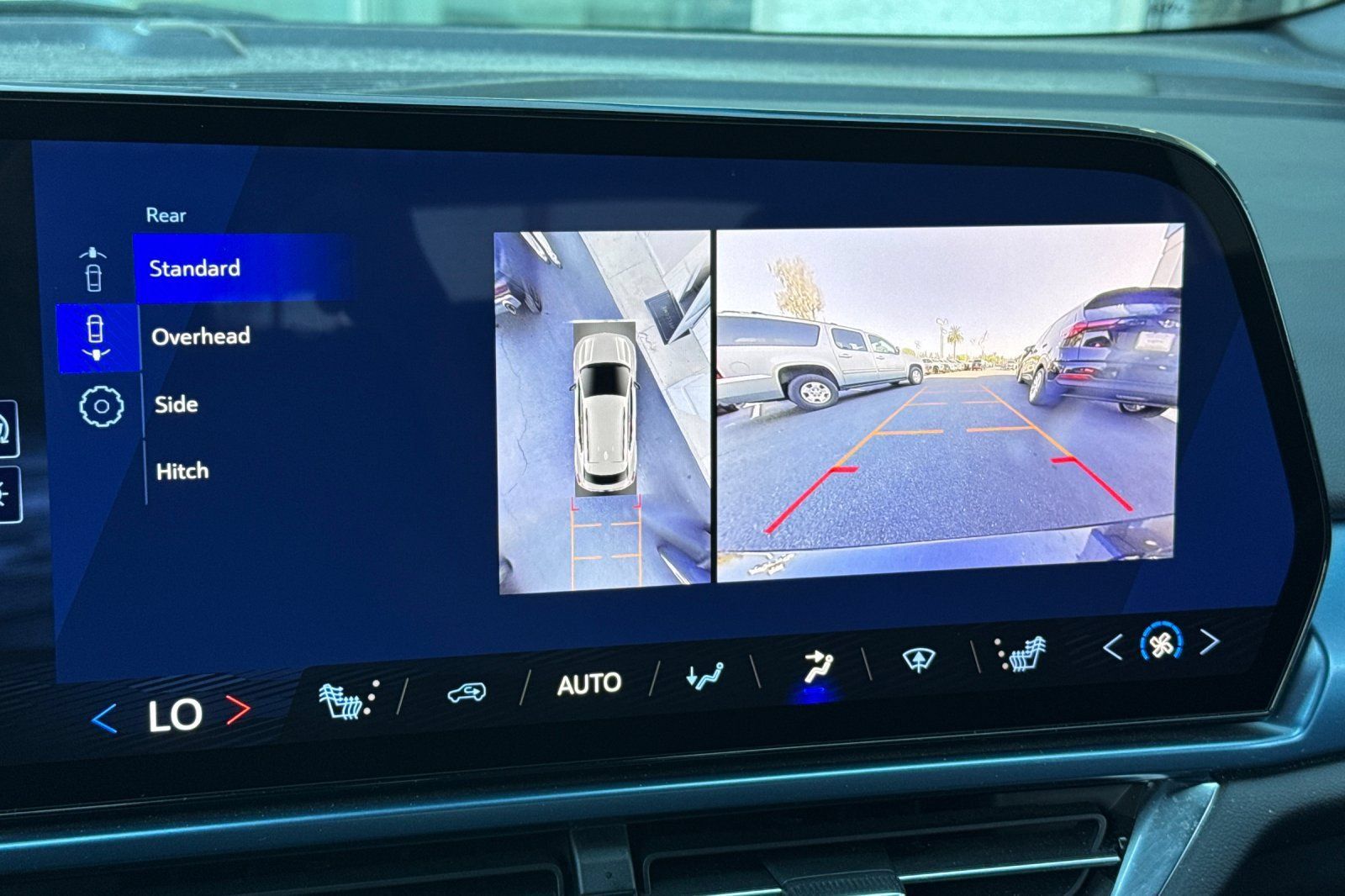 Used 2024 Chevrolet Equinox EV LT w/ LPO, Trailering Package AWD/4WD image 27